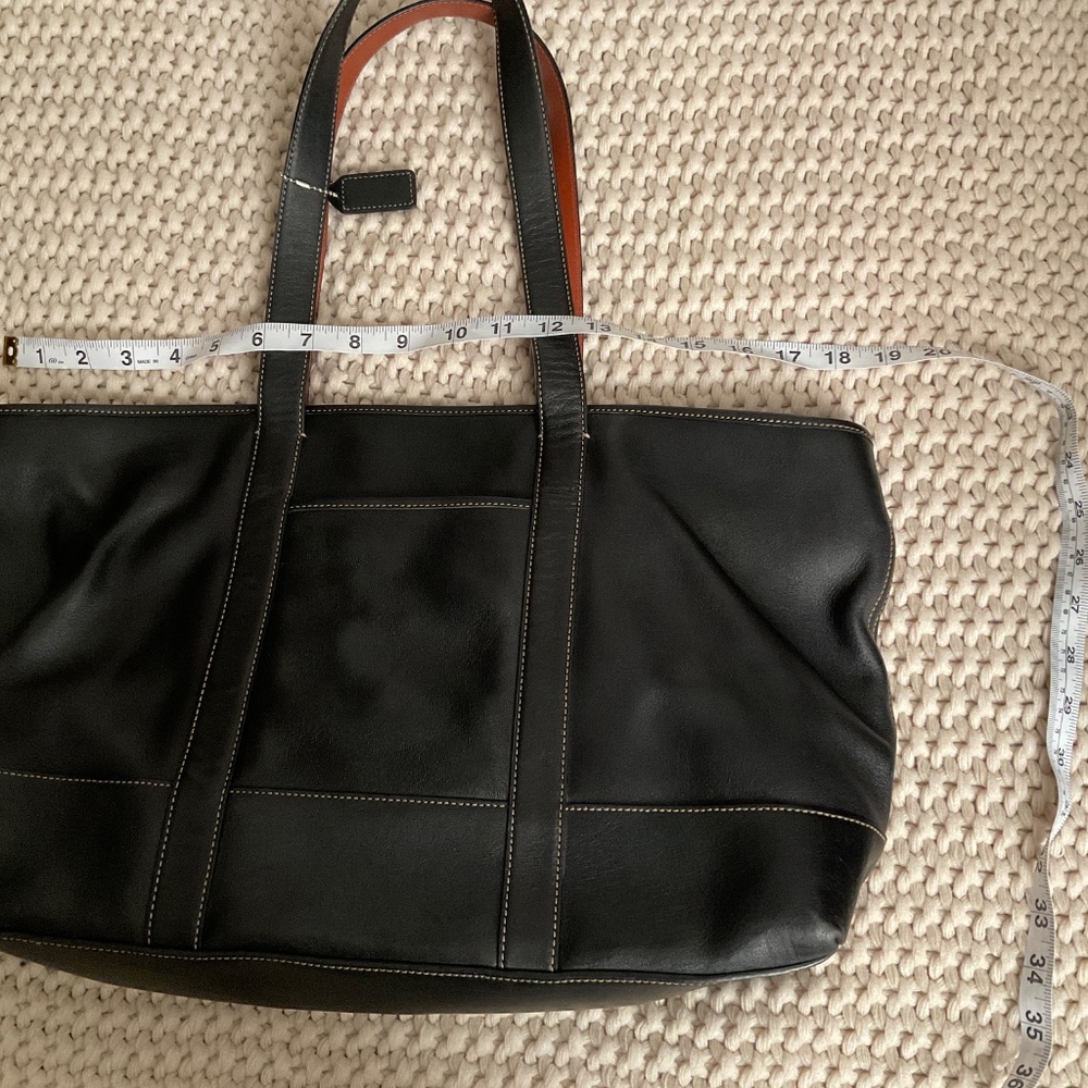 Coach - Picture 3 of 6